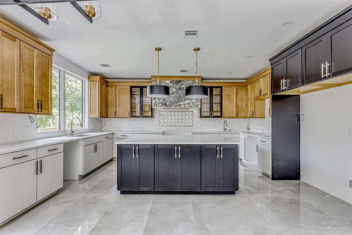Interior, Kitchen, Pendant Lights, Recessed Lighting