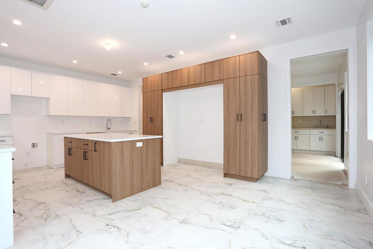 Interior, Kitchen, Marble, Recessed Lighting