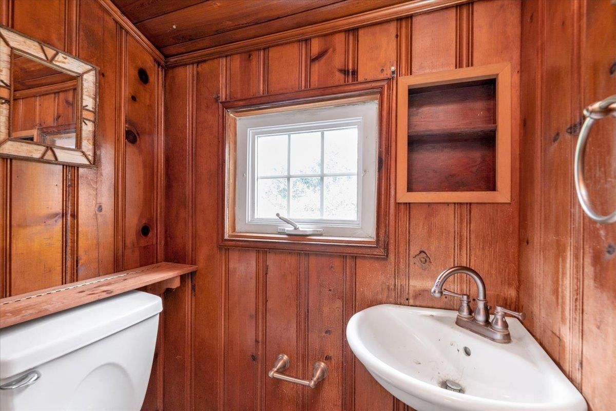 Bathroom, Interior, Wooden Ceilings, Wooden Walls