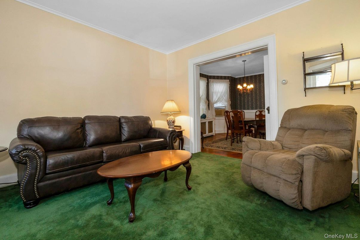 Chandelier, Dining room, Interior, Living room