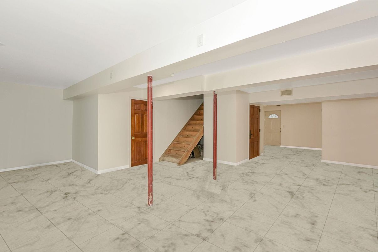 Empty room, Interior, Marble