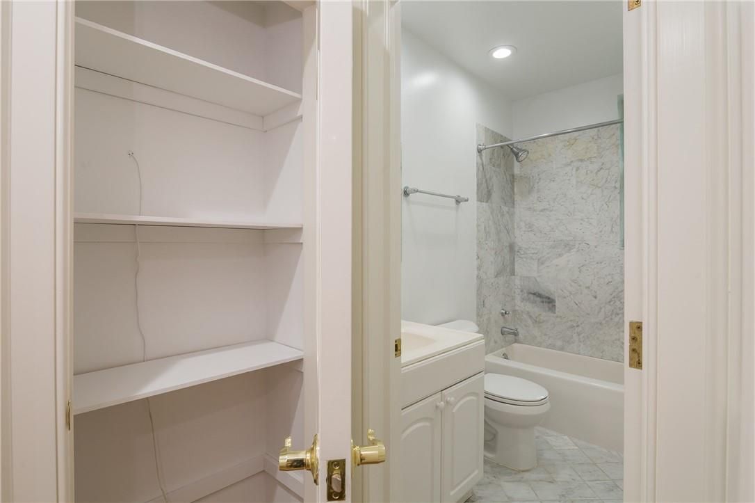 Bathroom, Interior, Marble, Marble Walls, Recessed Lighting