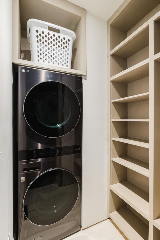 Interior, Washer
