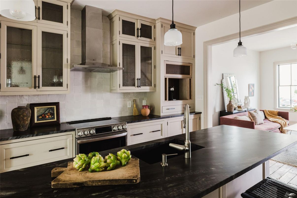 Interior, Kitchen, Pendant Lights, Stainless Steel Appliances