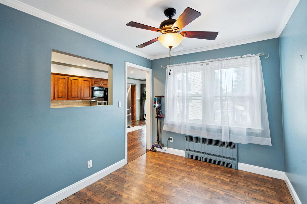 Empty room, Interior, Kitchen, Recessed Lighting, Wood Texture Flooring