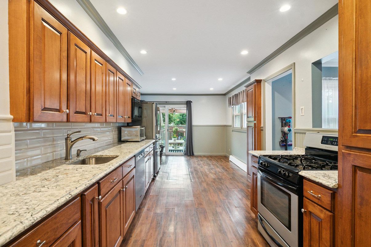 Interior, Kitchen, Recessed Lighting, Wood Texture Flooring