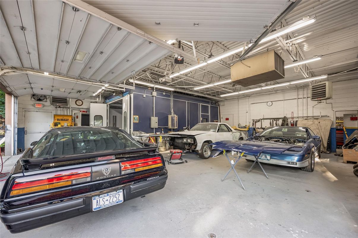 Garage, Interior, Recessed Lighting