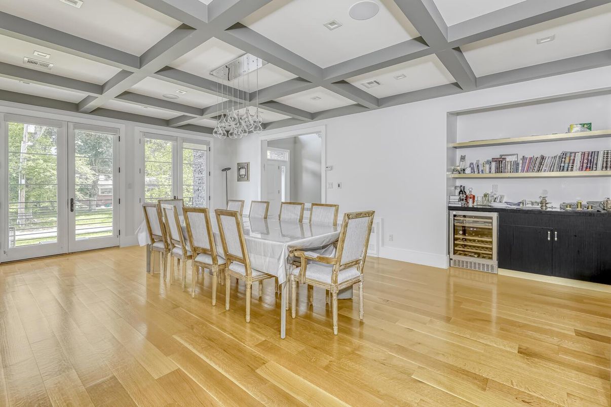 Chandelier, Dining room, Interior, Recessed Lighting, Wood Texture Flooring