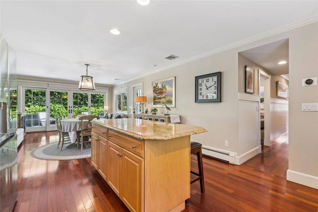 Dining room, Interior, Pendant Lights, Recessed Lighting, Wood Texture Flooring