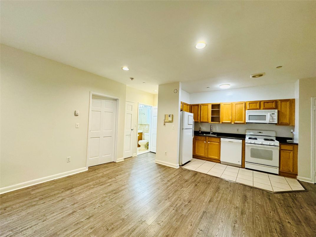 Interior, Kitchen, Recessed Lighting, Wood Texture Flooring