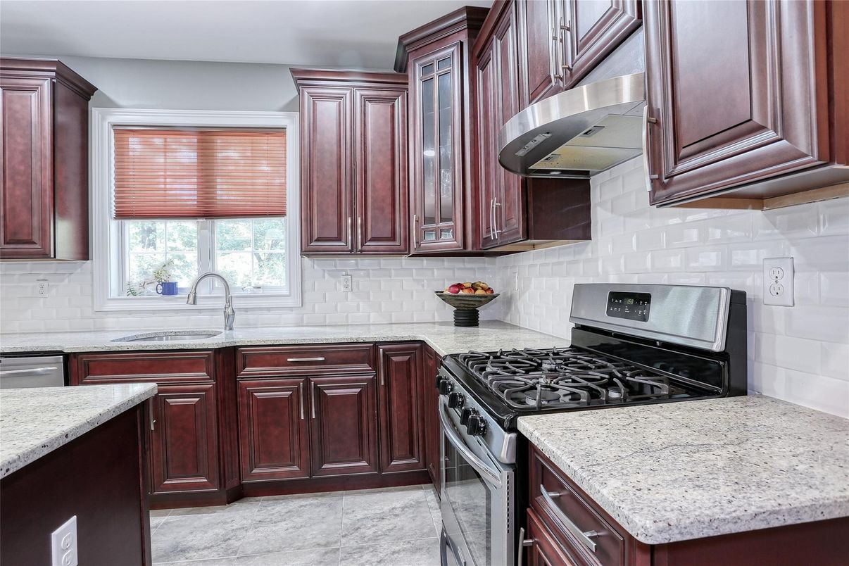 Interior, Kitchen, Stainless Steel Appliances