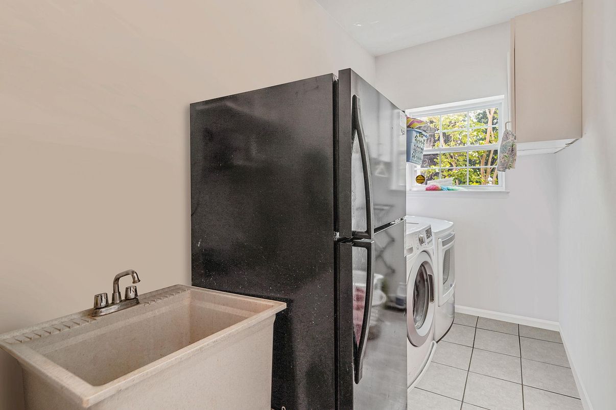 Interior, Washer