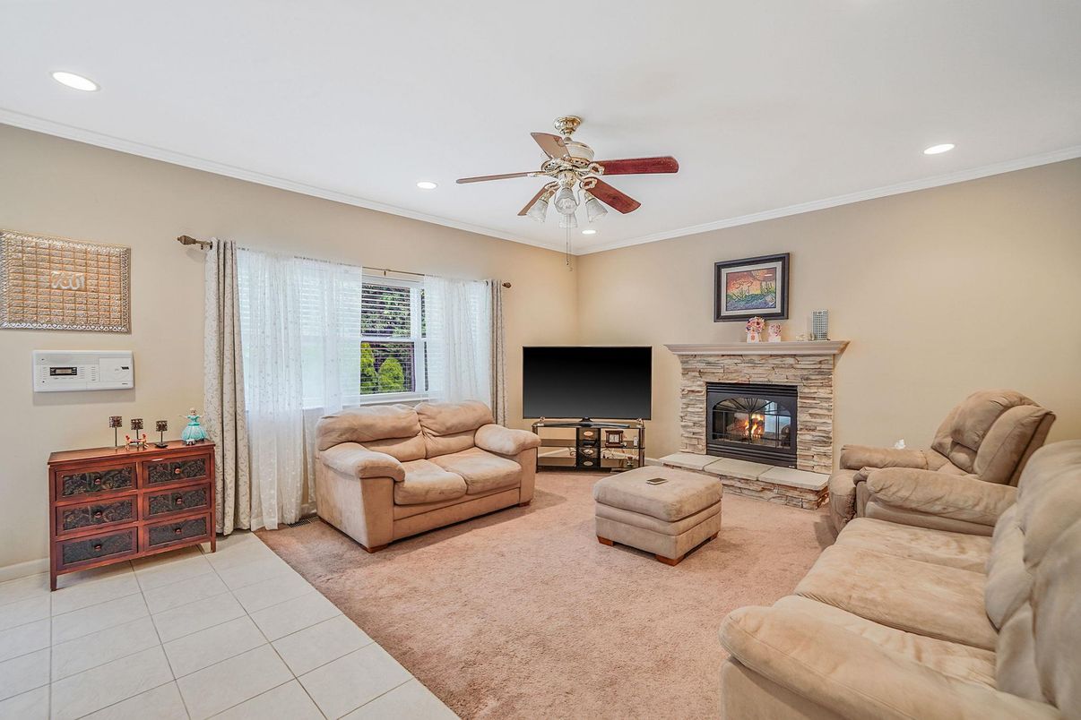 Fireplace, Interior, Living room, Recessed Lighting
