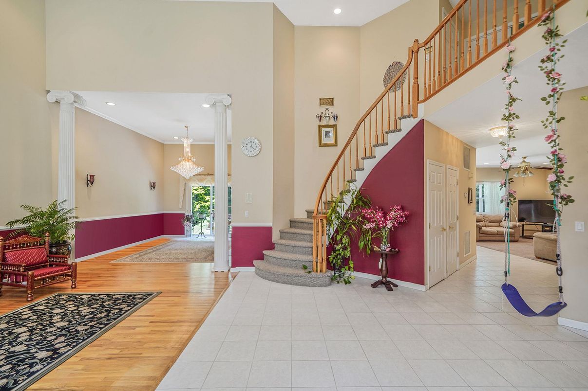Chandelier, Interior, Recessed Lighting, Wood Texture Flooring