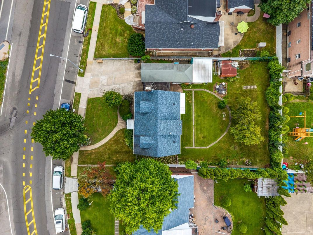Exterior, Drone