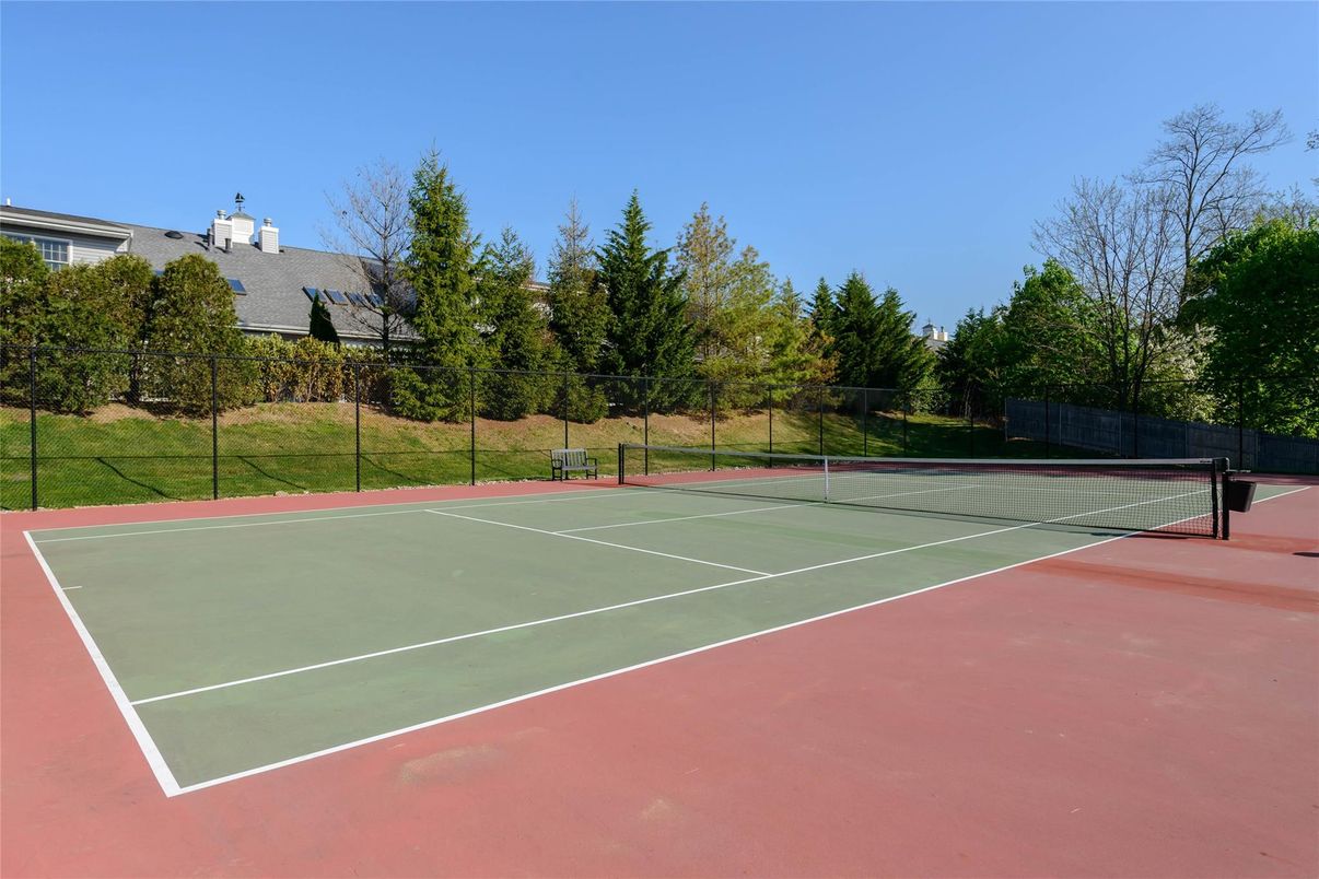Exterior, Tennis Courts