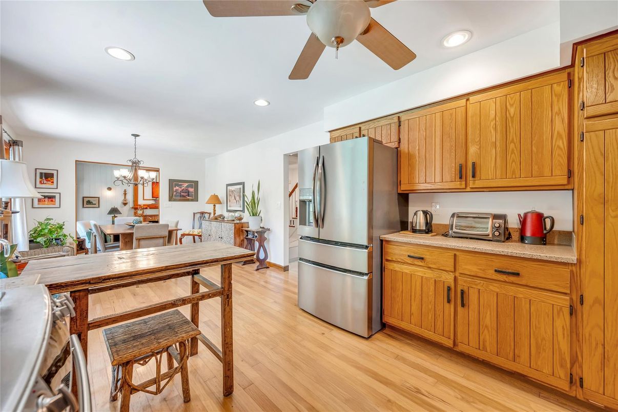 Chandelier, Dining room, Interior, Kitchen, Recessed Lighting, Wood Texture Flooring