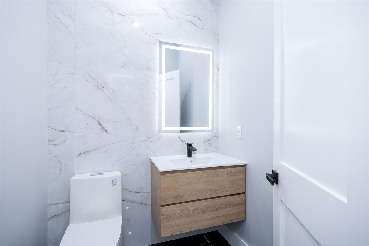 Bathroom, Interior, Marble Walls