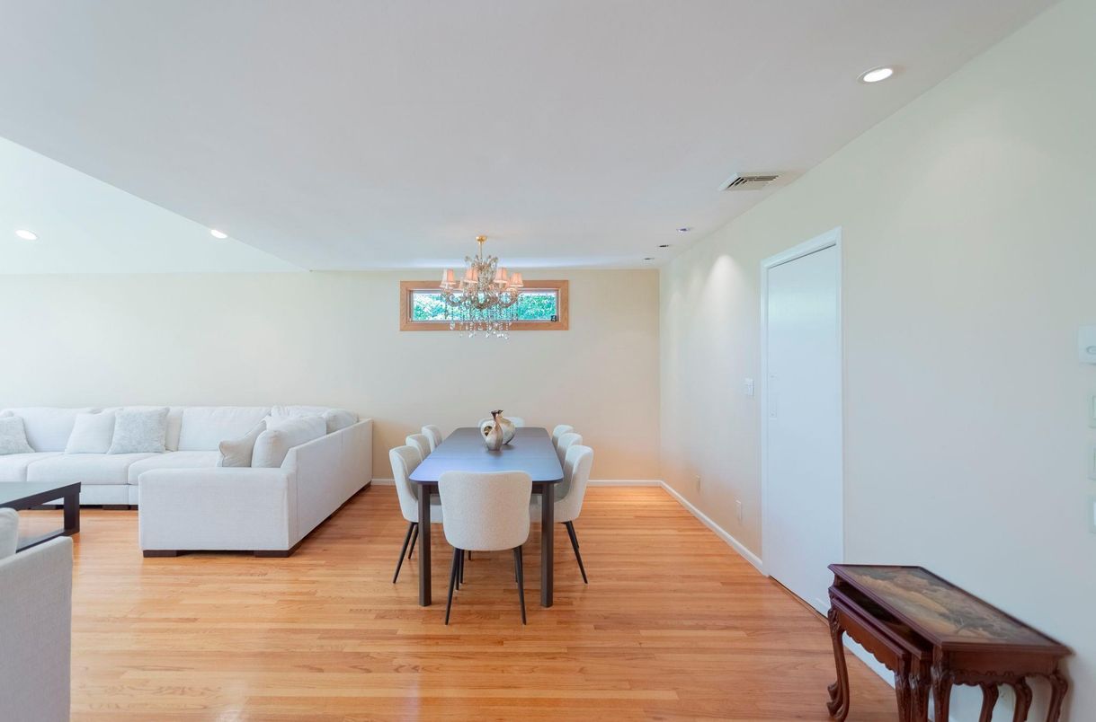 Chandelier, Dining room, Interior, Living room, Recessed Lighting, Wood Texture Flooring