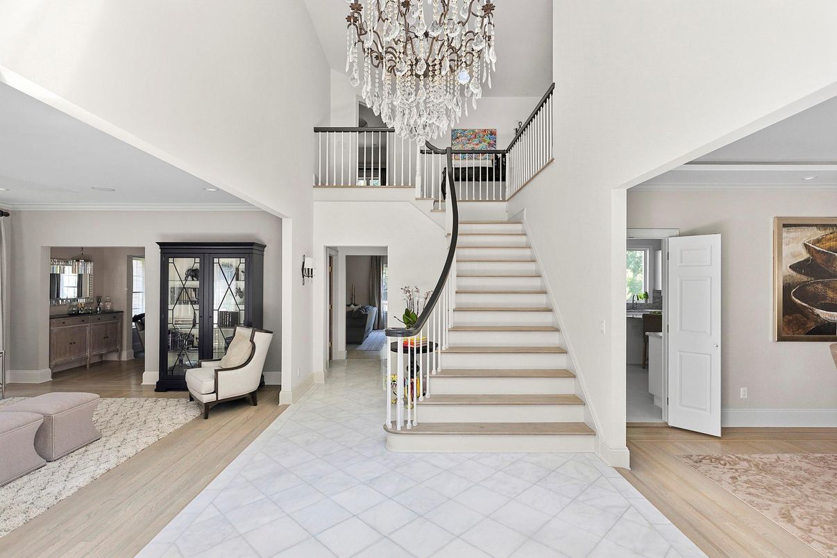 Chandelier, Interior, Wood Texture Flooring