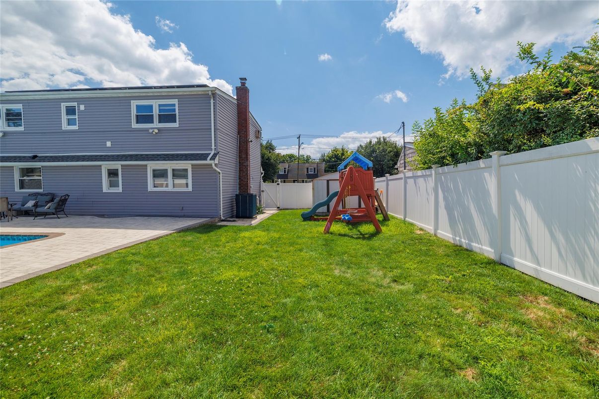 Backyard, Exterior, Playground