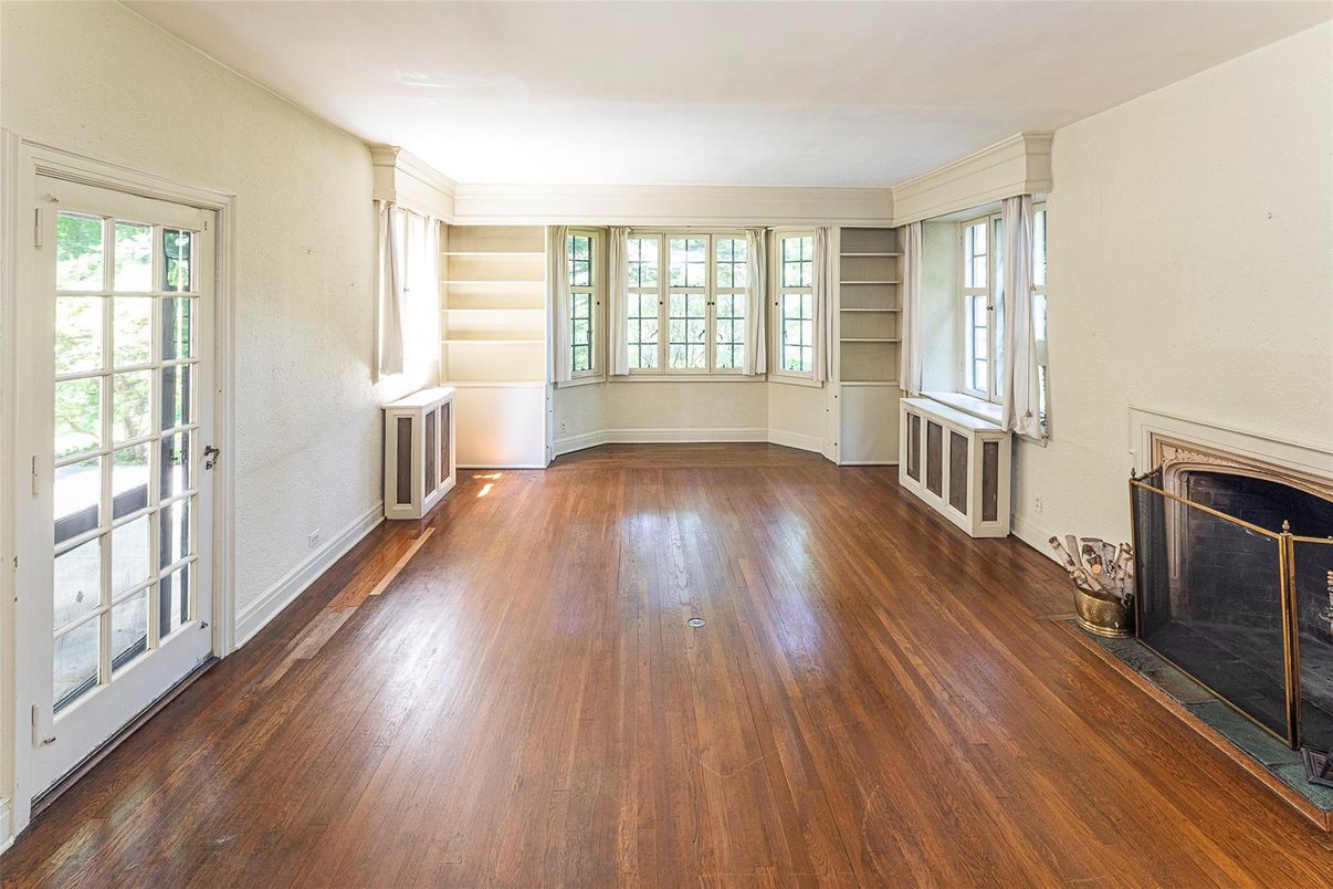 Empty room, Fireplace, Interior, Wood Texture Flooring