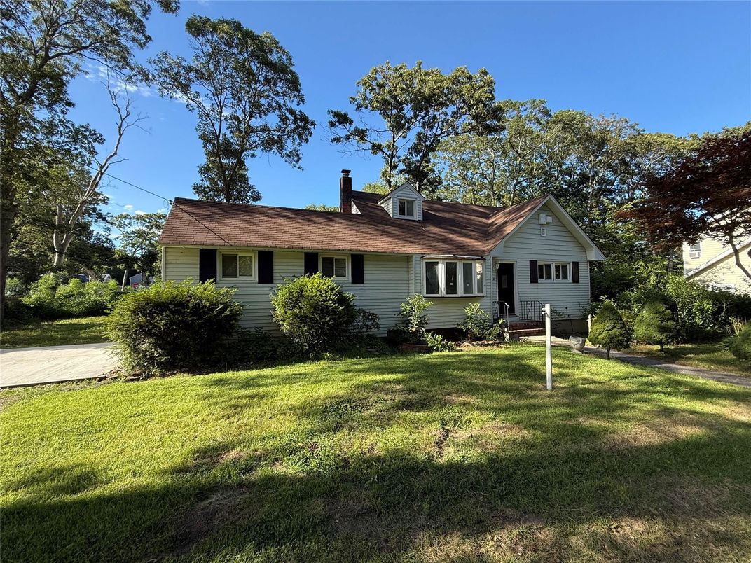 Backyard, Exterior, Facade, Cape Cod