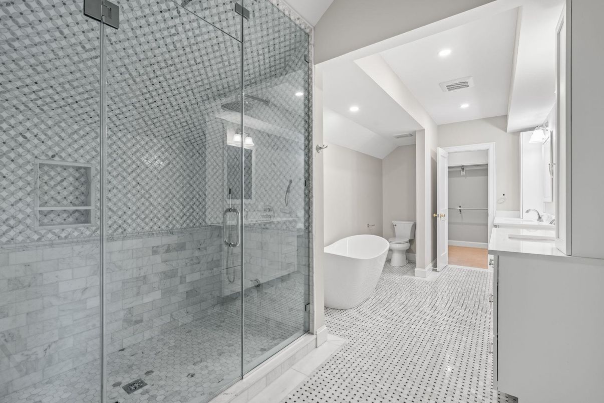Bathroom, Free Standing Baths, Glass Shower, Interior, Recessed Lighting