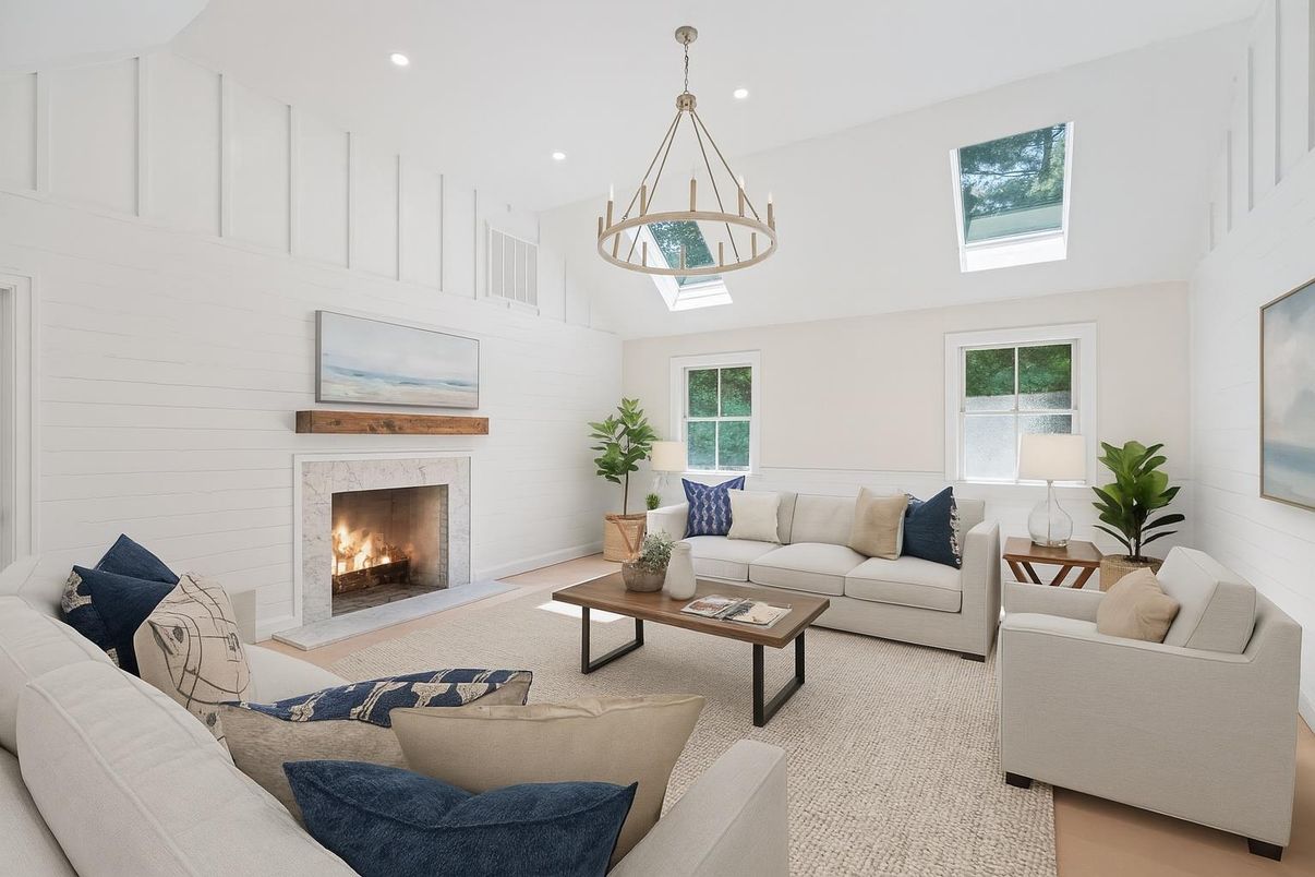 Fireplace, Interior, Living room, Pendant Lights, Recessed Lighting