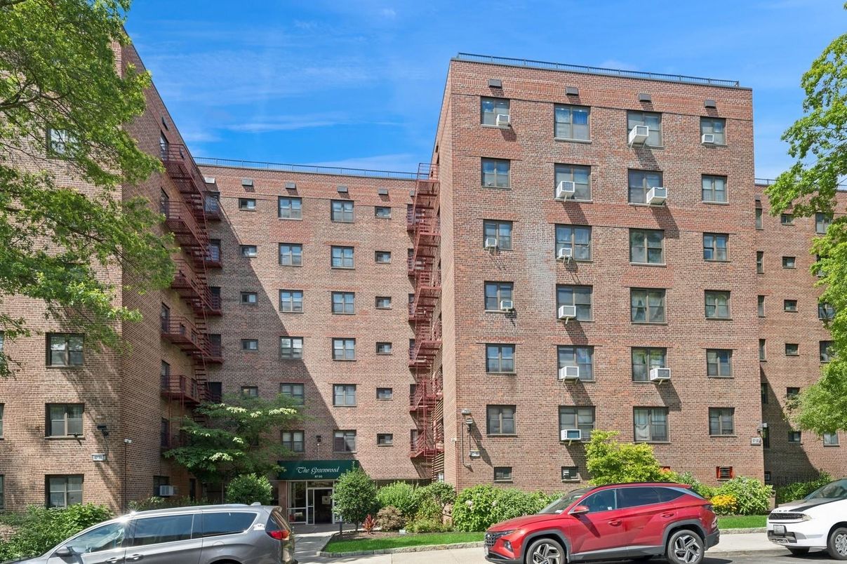 Exterior, Facade, Condo Building