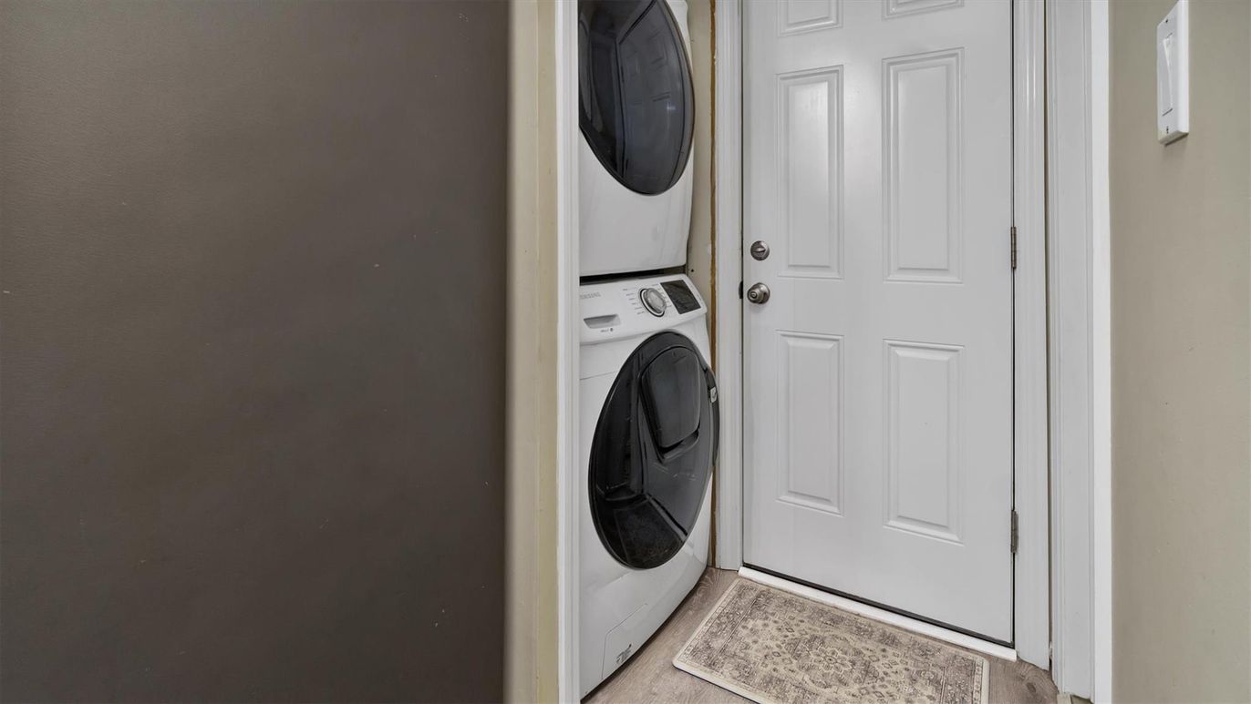 Interior, Utility Closets, Washer