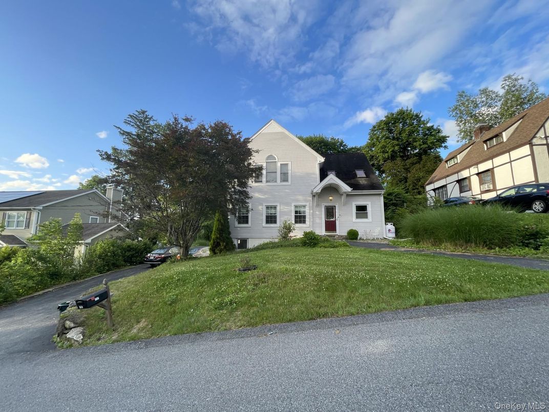Exterior, Facade, Cape Cod