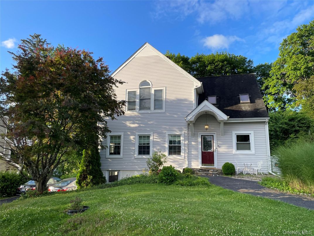 Exterior, Facade, Cape Cod