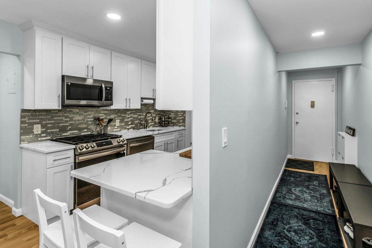 Interior, Kitchen, Recessed Lighting, Wood Texture Flooring