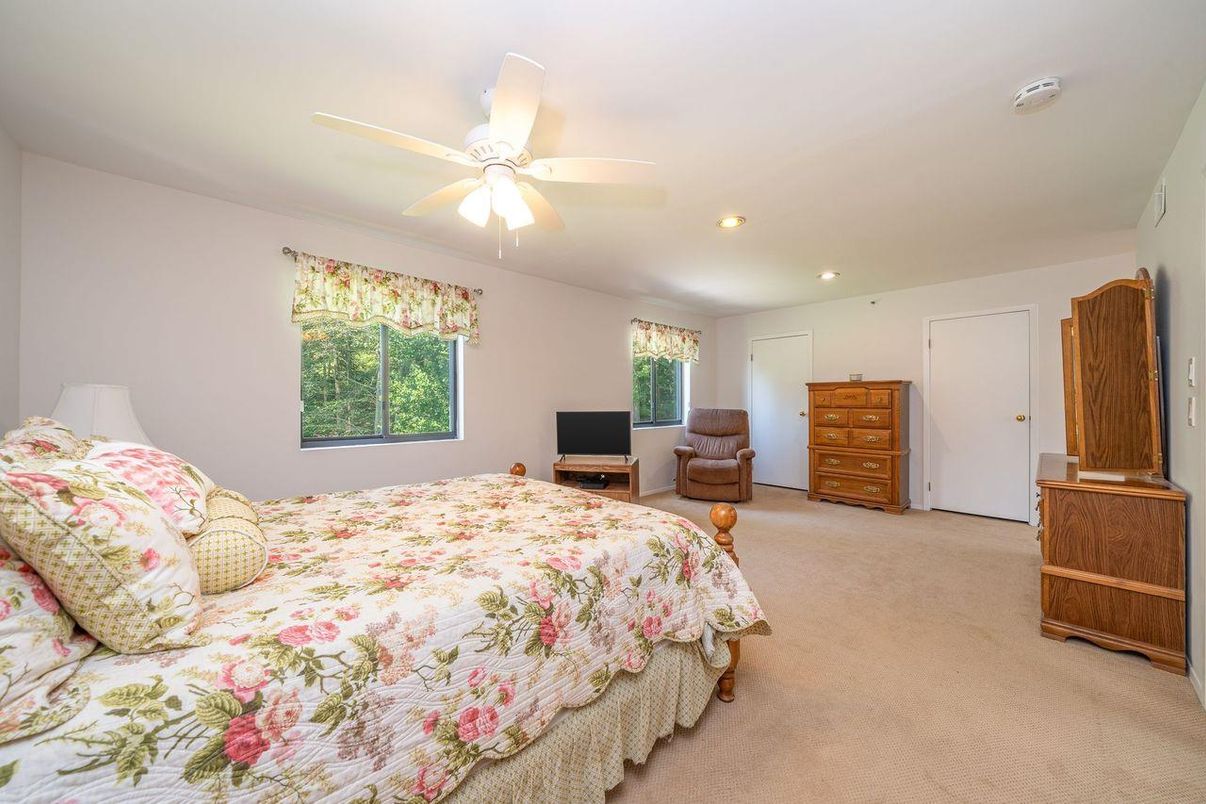 Bedroom, Interior, Recessed Lighting