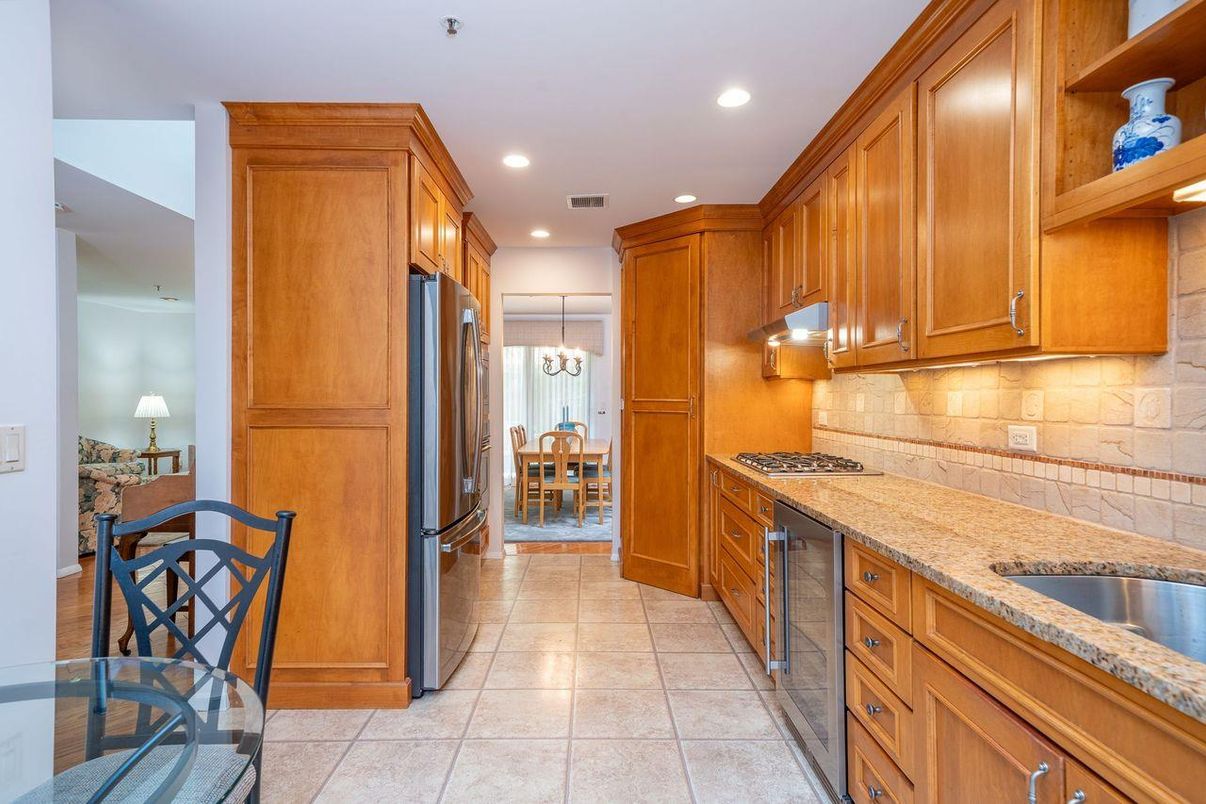 Chandelier, Dining room, Interior, Kitchen, Recessed Lighting