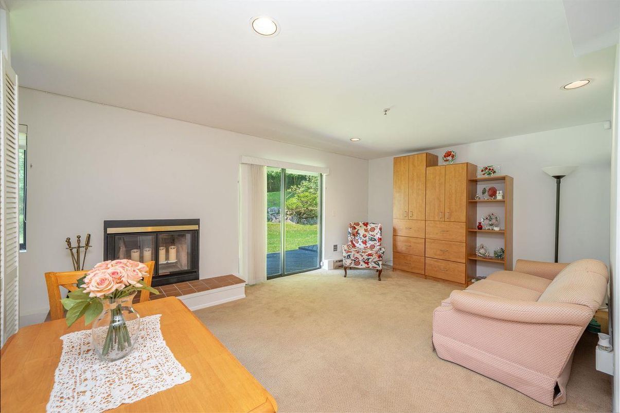Fireplace, Interior, Recessed Lighting