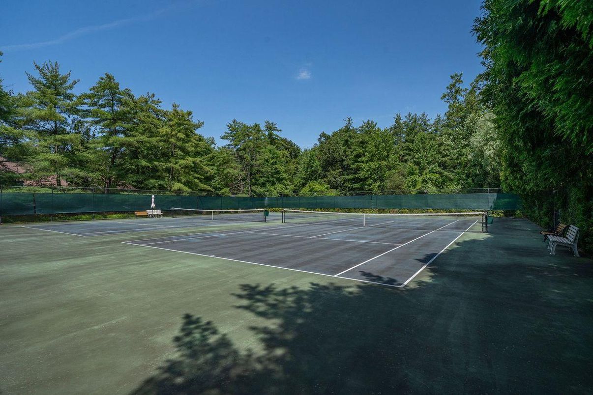 Exterior, Tennis Courts