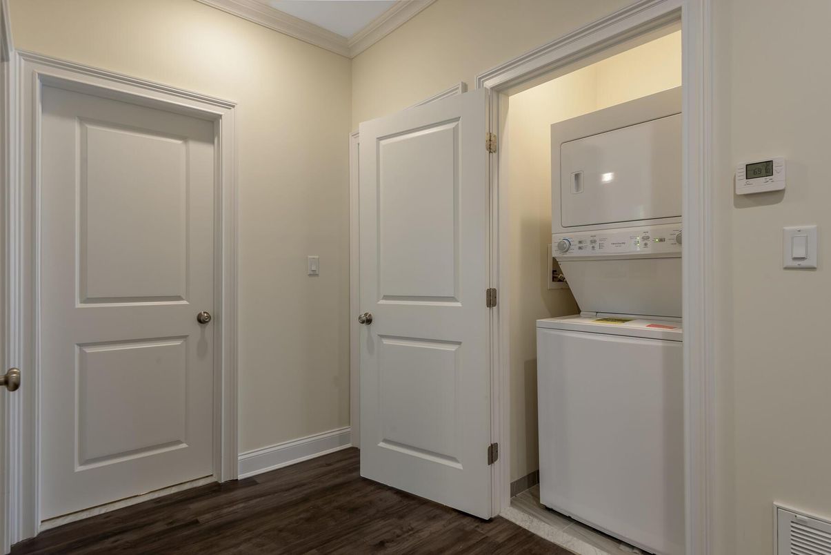 Interior, Utility Closets, Washer, Wood Texture Flooring