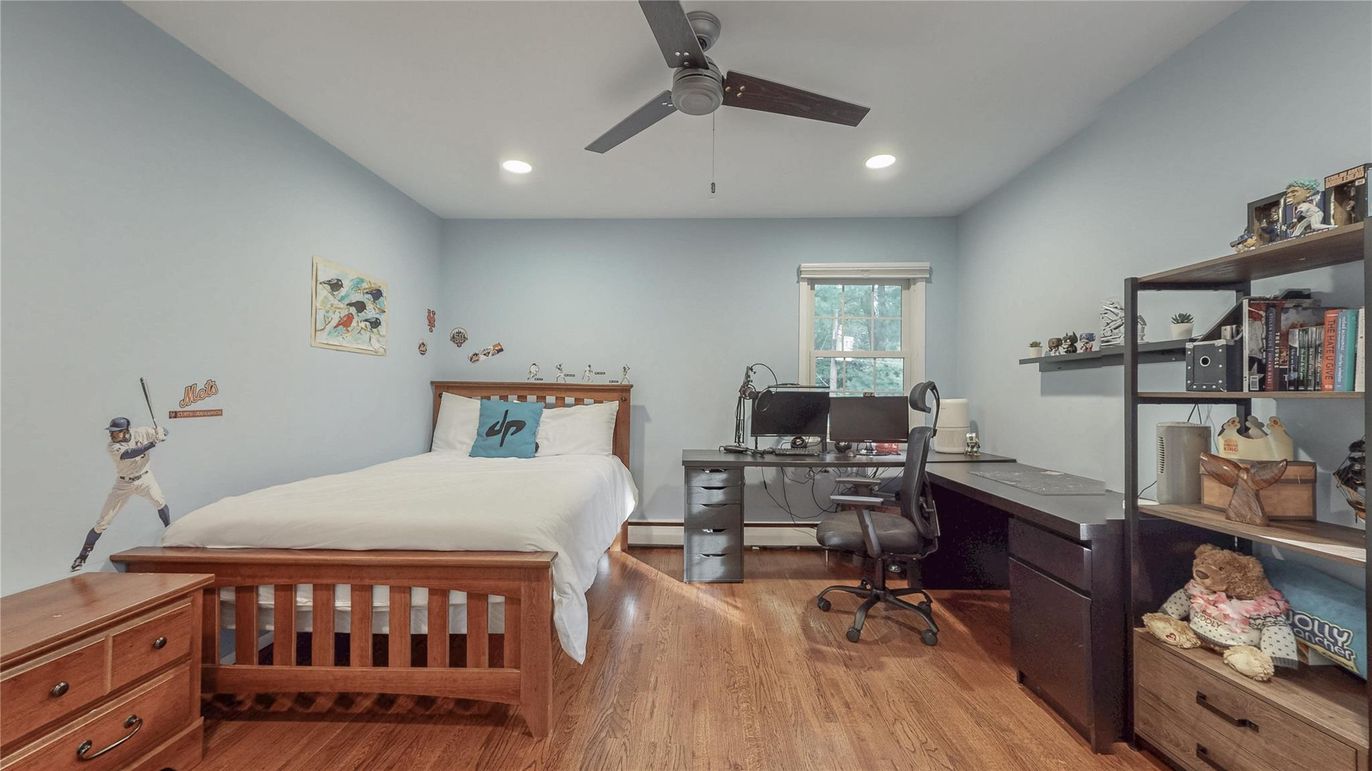 Bedroom, Home Office, Interior, Recessed Lighting, Wood Texture Flooring