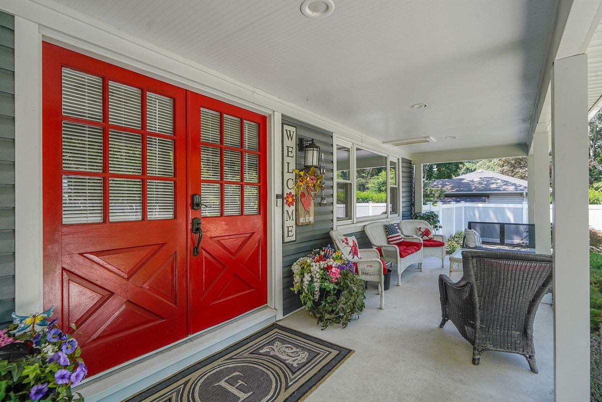 Exterior, Recessed Lighting