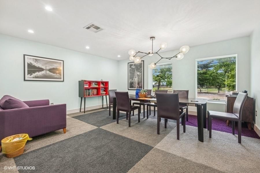 Dining room, Interior, Pendant Lights, Recessed Lighting