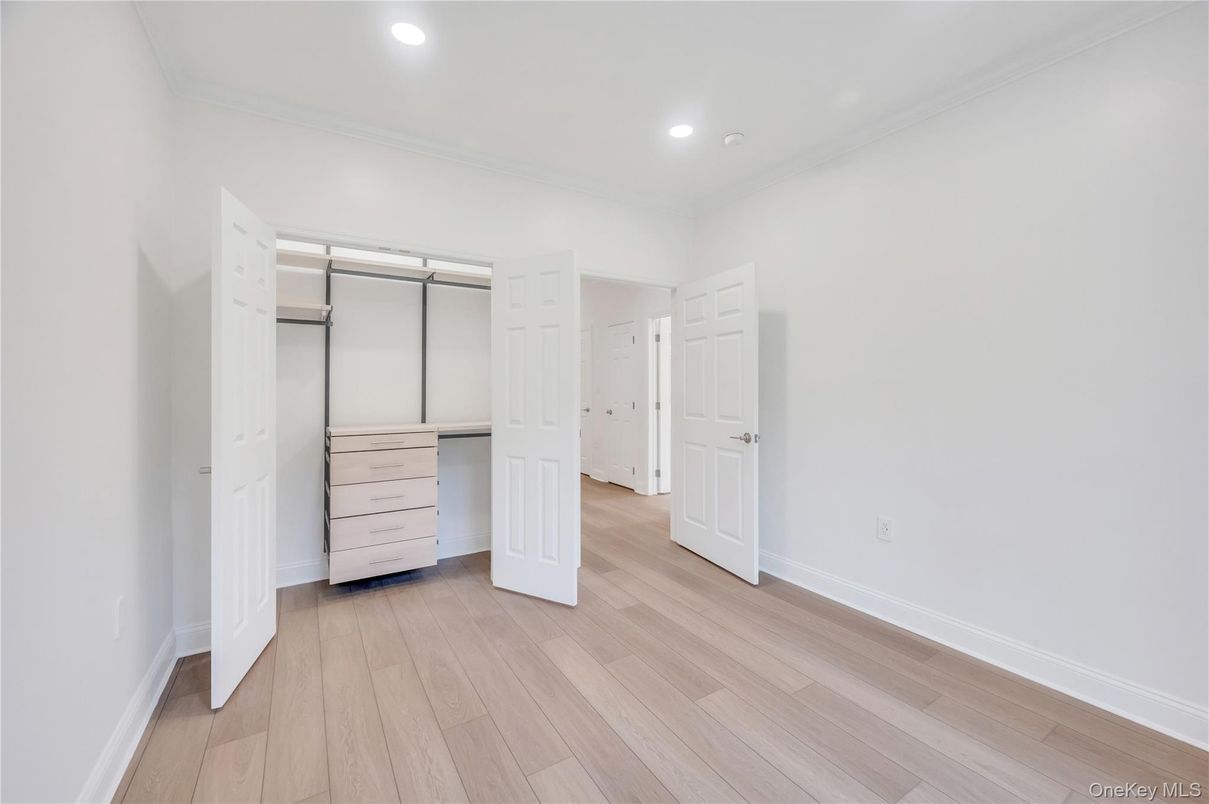 Interior, Recessed Lighting, Walk-in Closets, Wood Texture Flooring