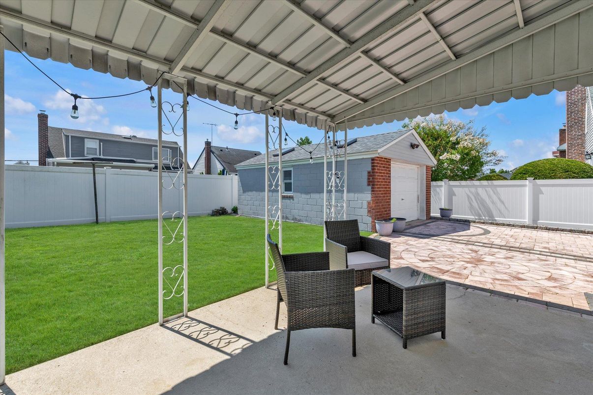 Backyard, Detached Garage, Exterior
