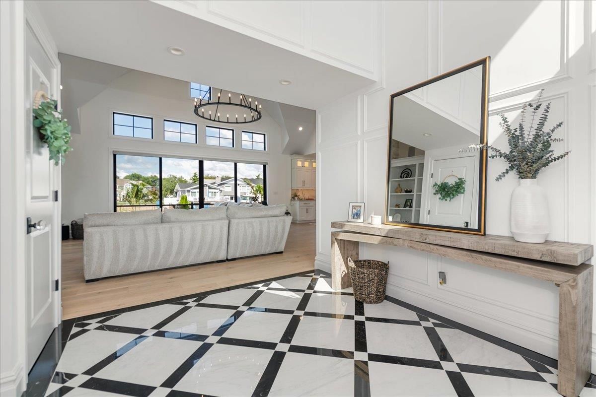 Chandelier, Interior, Living room, Recessed Lighting, Wood Texture Flooring