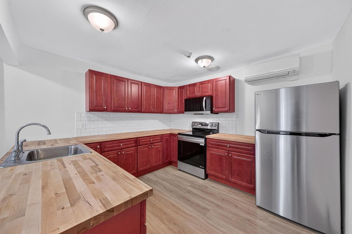Interior, Kitchen, Stainless Steel Appliances, Wood Texture Flooring