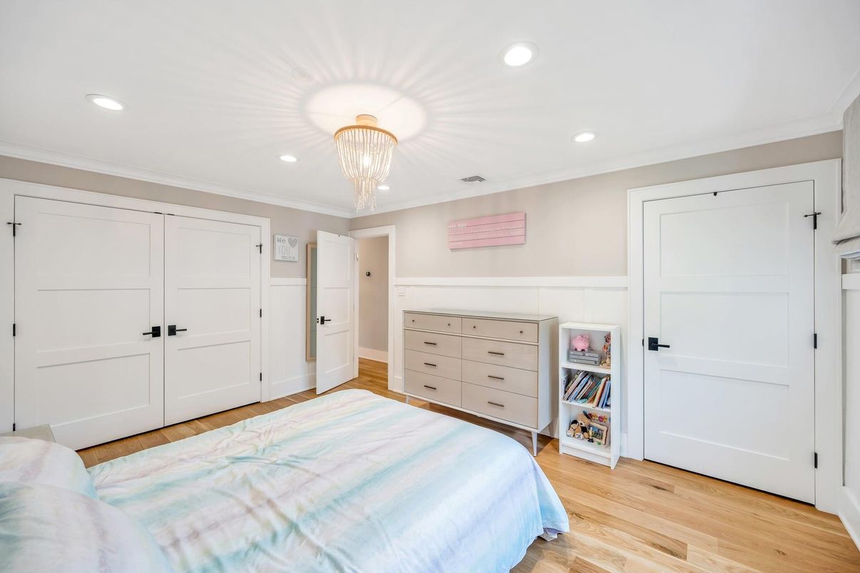 Bedroom, Chandelier, Interior, Recessed Lighting, Wood Texture Flooring