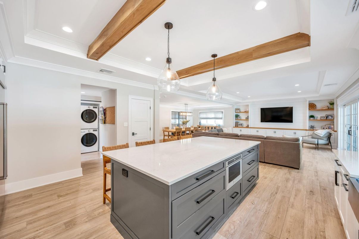 Interior, Kitchen, Living room, Pendant Lights, Recessed Lighting, Wooden Beams, Wood Texture Flooring