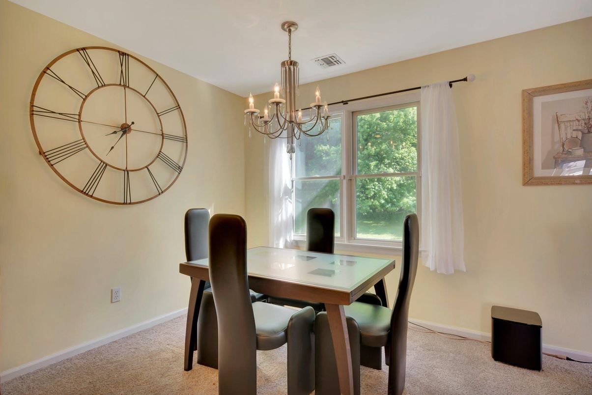Chandelier, Dining room, Interior