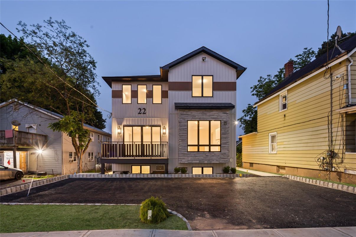 Backyard, Exterior, Facade, Farmhouse